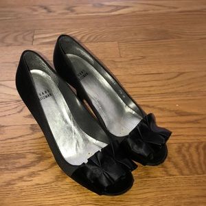 Stuart Weitzman Gigiritz Black Satin Pumps